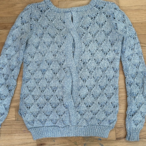 Jessica Simpson sweater Blue, white with back openings, XS - Picture 4 of 7